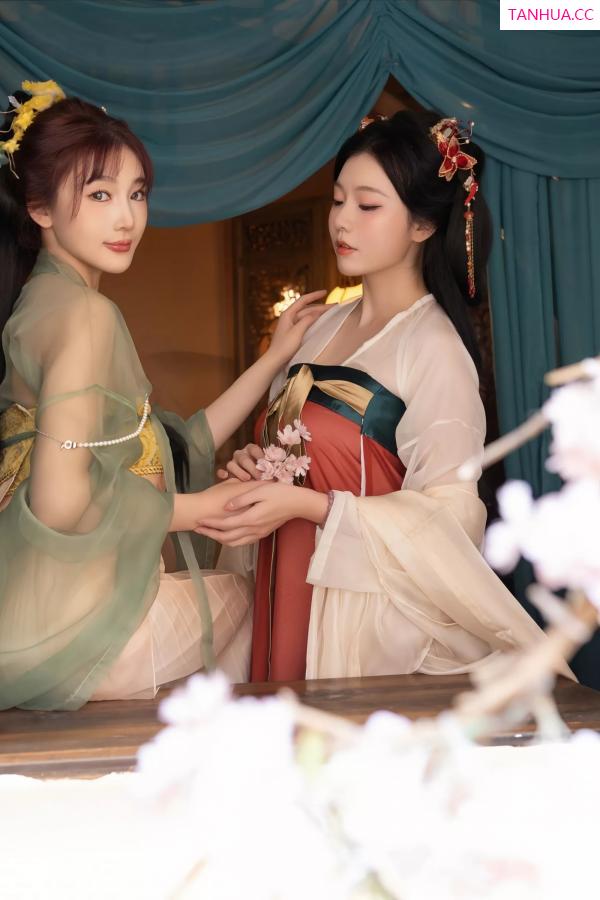   [XiuRen]高清写真图 2025.04.29 No.10223 陆萱萱 性感古装第30张图片